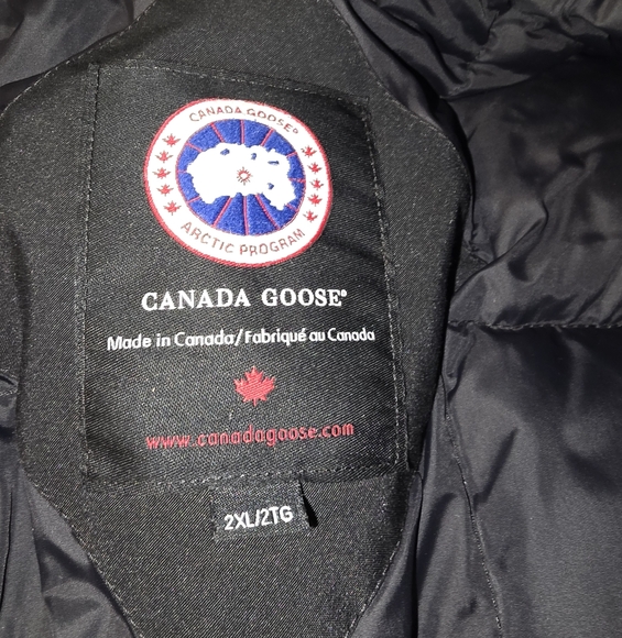 Canada Goose Parka - Picture 2 of 4